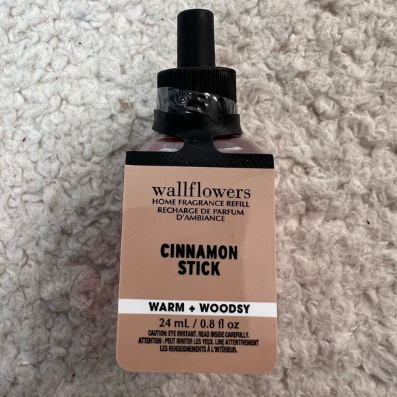 B&BW Disney Villains "Evil Queen Hearts" Wallflower + 2 Wallflower Refills - Picture 5 of 14